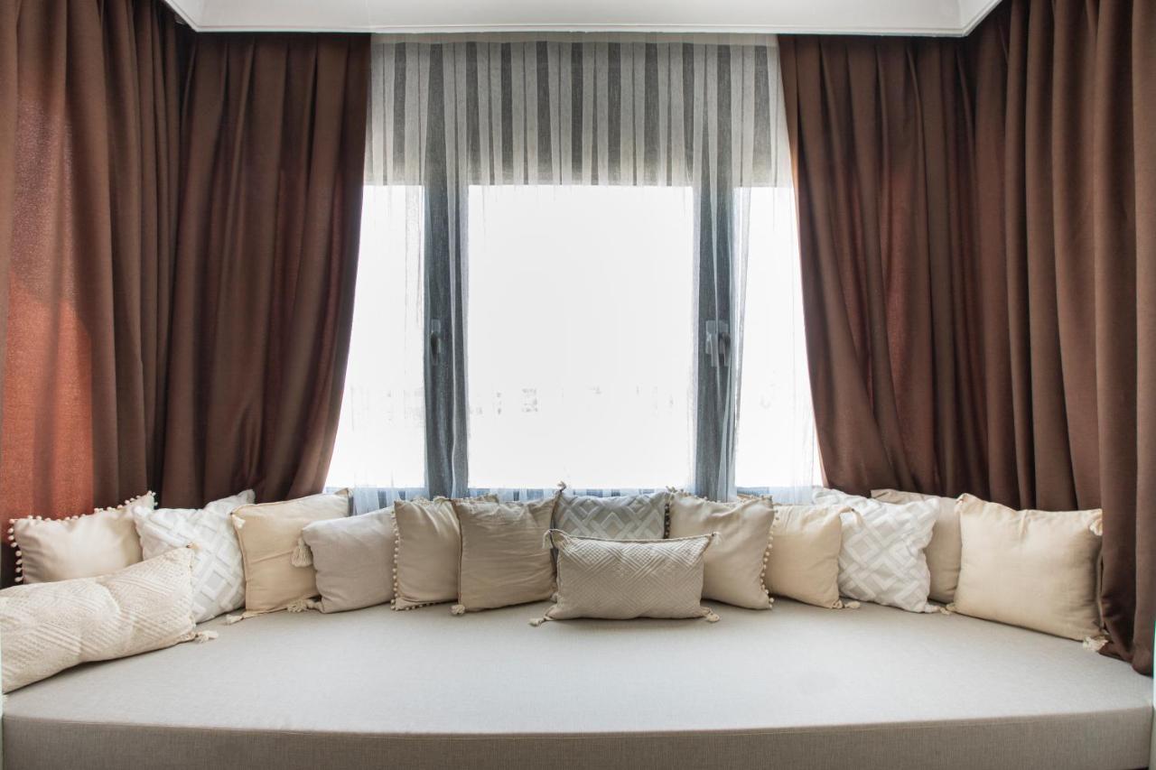 Albeon Luxury Hotel - アラカティ エクステリア 写真