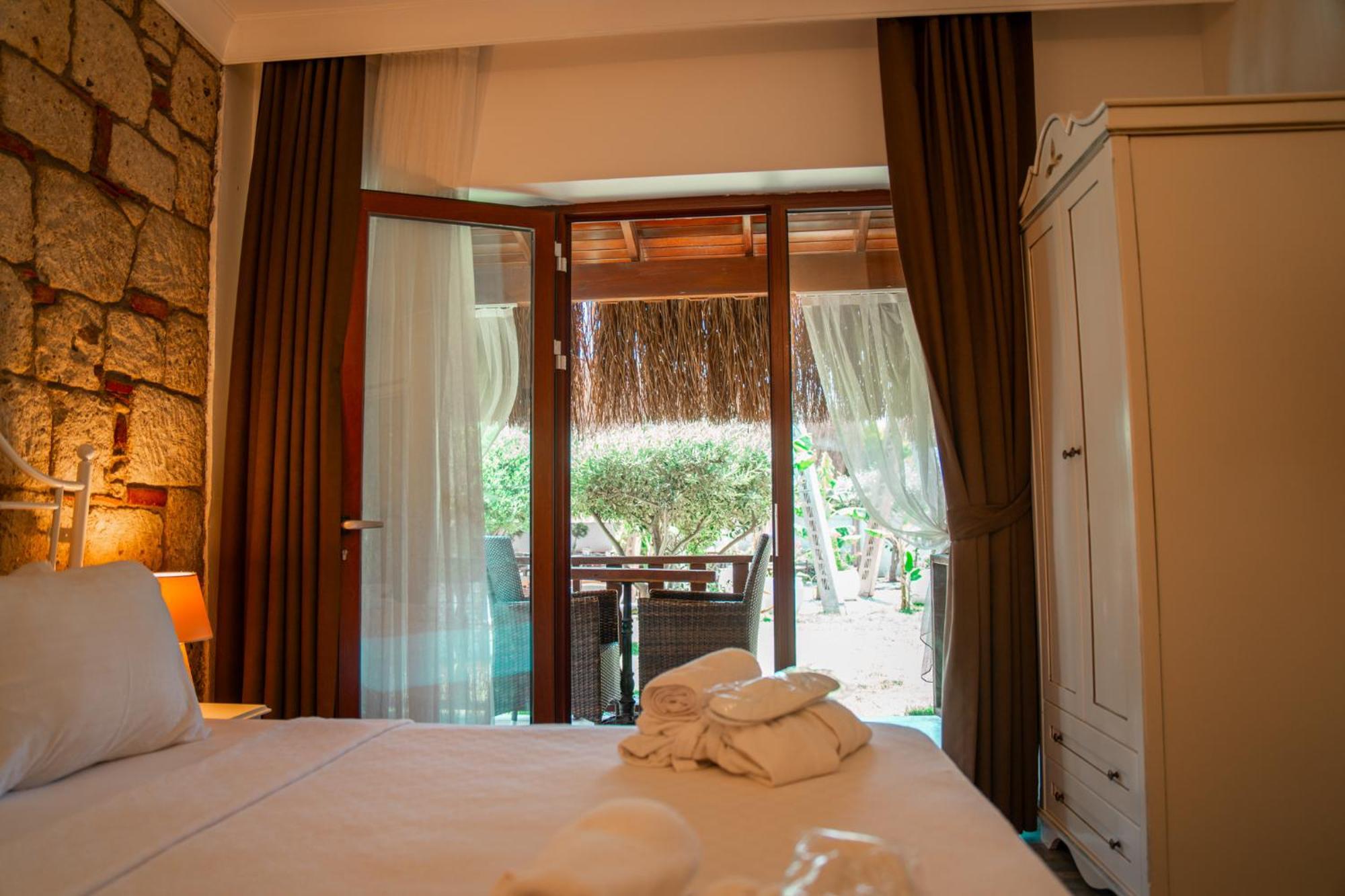 Albeon Luxury Hotel - アラカティ エクステリア 写真
