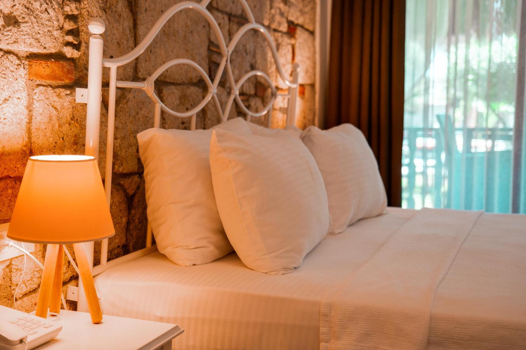Albeon Luxury Hotel - アラカティ エクステリア 写真